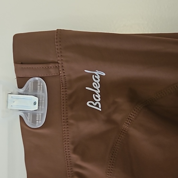 BALEAF Brown Midrise Equestrian Yoga Exercise Leggings NWOT - Picture 9 of 9